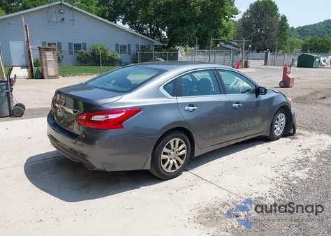 2017 Nissan Altima 2.5/2.5 S/2.5 Sl/2.5 Sr/2.5 Sv из США, поврежденный, VIN 1N4AL3AP2HC284580